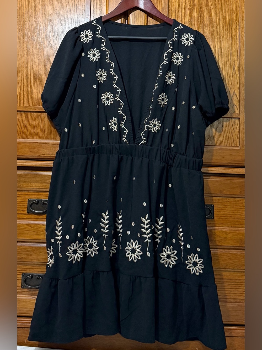NWOT SHEIN Embroidered Deep Plunge V-Neck Midi Skater Dress Puff Sleeve Boho